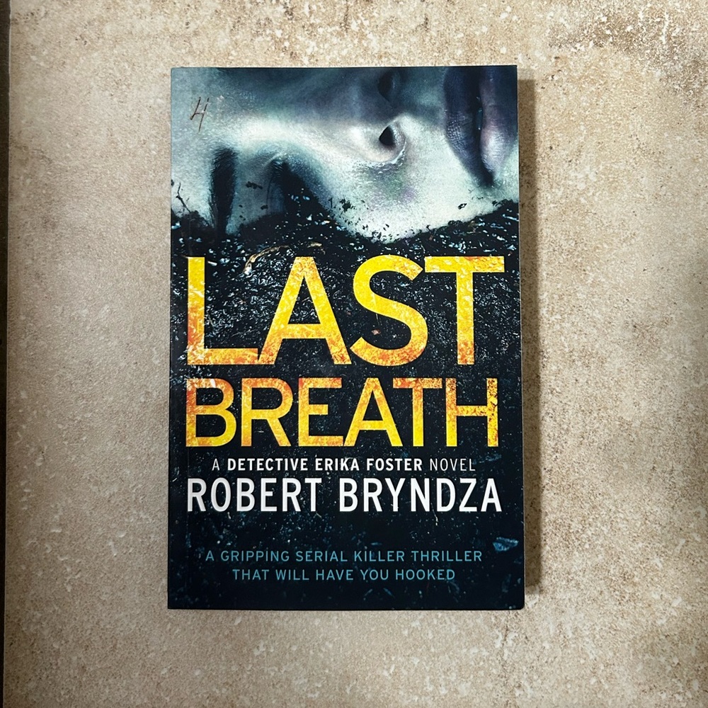 Last Breath by Robert Bryndza